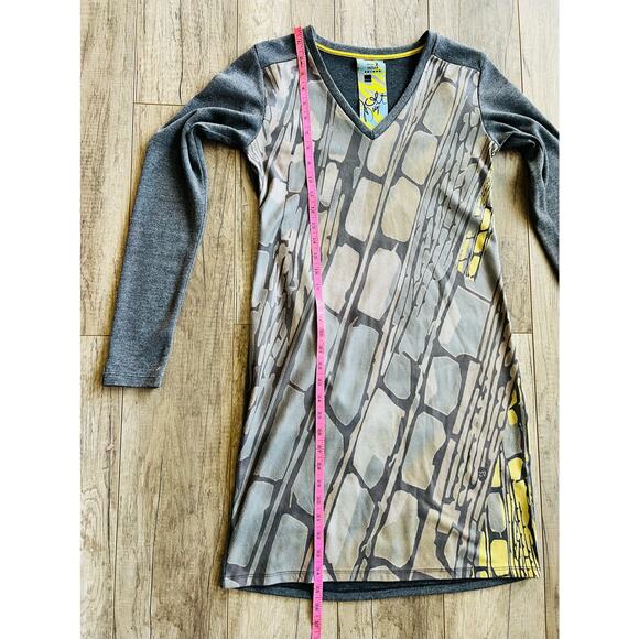 Volt Design Graphic Design Abstract Women’s Dress Medium Sheath - Picture 8 of 8